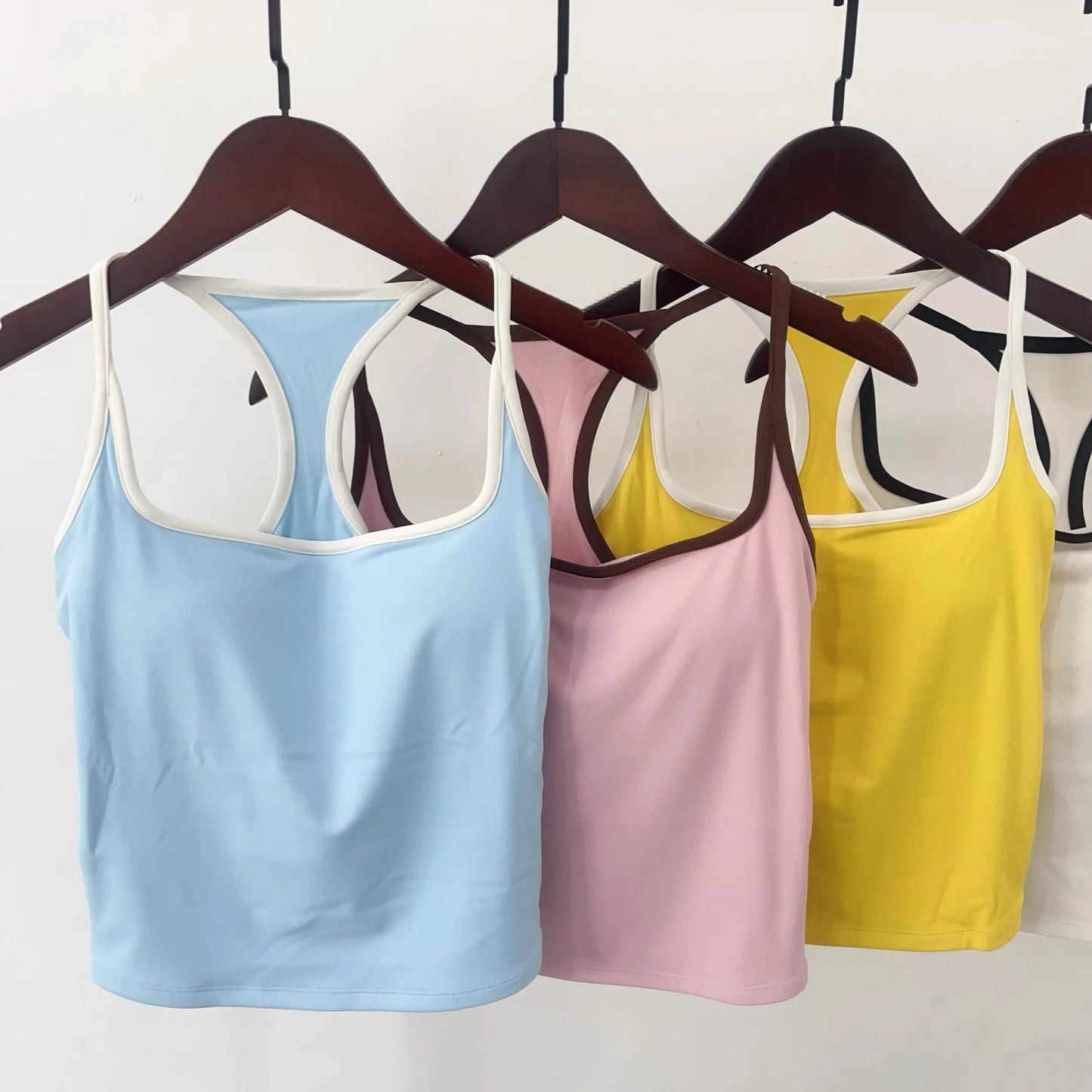 Sports and Fitness Vest with Chest Pad Summer Shockproof Beauty Back Nude Feeling Suit Pilates Training Yoga Top Yoga Clothing