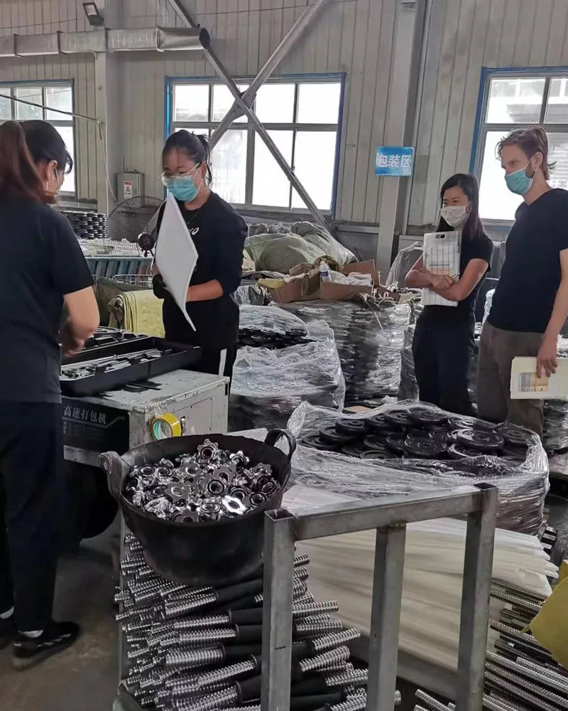 Gym Full Set of Equipment Huck Squat Frame Frame Gantry Backpedal Machine Size Birds Will Be Power Equipment