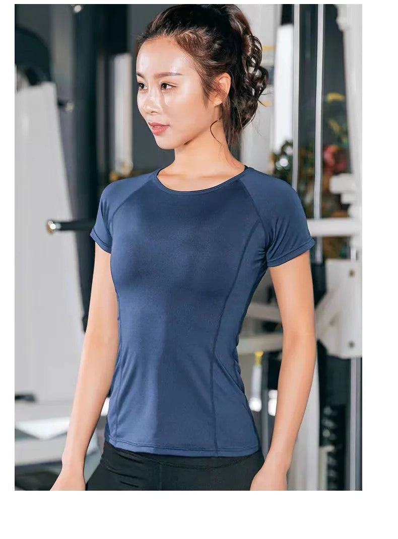 1 PCS Outdoor Sports Shirt Ladies Sportswear Running Jogging Yoga Wear quick dry Woman Seamless short sleeve Gym T-Shirt Tops